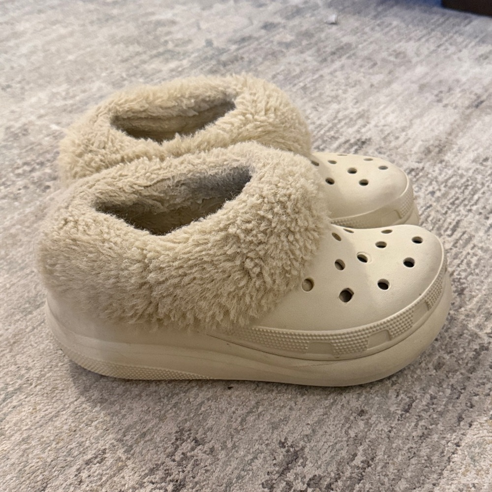 CROCS Kids Cream Plush-Lined Cozy Clog Slippers